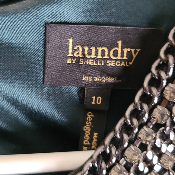 Laundry Dress - Picture 2 of 6